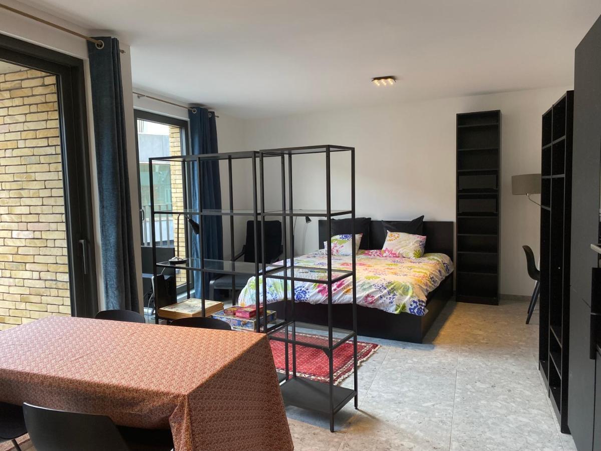 Studio Near Shopping K In K New Bright And Central Кортрейк Экстерьер фото