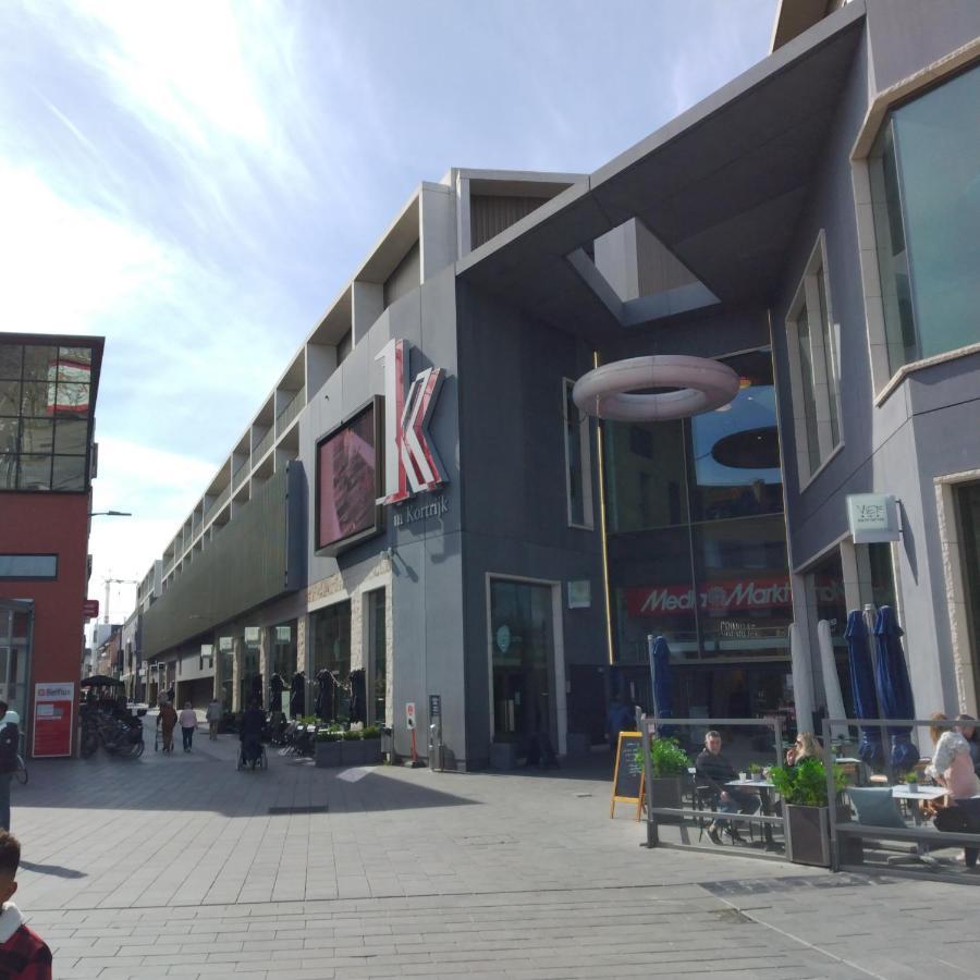 Studio Near Shopping K In K New Bright And Central Кортрейк Экстерьер фото