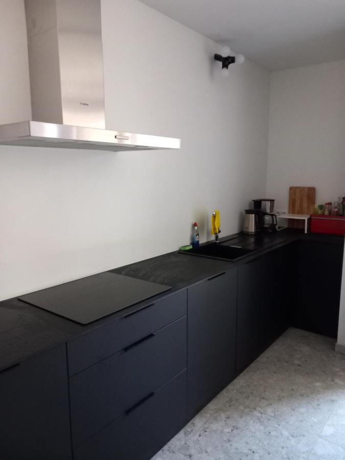 Studio Near Shopping K In K New Bright And Central Кортрейк Экстерьер фото